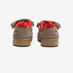 Adidas Forum 84 Camp Low na internet