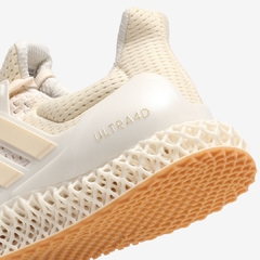 Adidas Ultra 4D na internet
