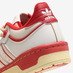 Adidas Rivalry Low 86 na internet