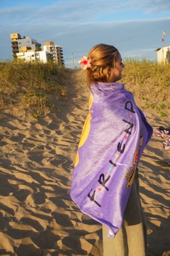 MANTA POLAR SOFT MODELO FRIENDS - tienda online