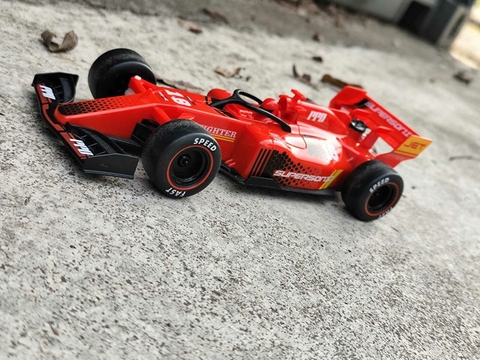 Carrinho controle remoto fórmula 1 Solta fumaça