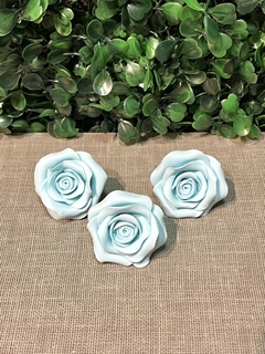 Enfeite Trio Rosas em biscuit - comprar online