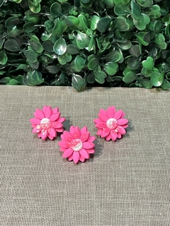 Enfeite Trio florzinha em biscuit - comprar online