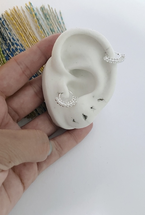 Piercing Círculo Cravejado