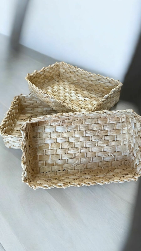 Cesto de palha 24cm x 16cm