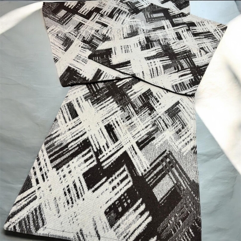 Jogo de Tapetes em Algodão, 01 passadeira e 02 tapetes cor Marrom Escuro - comprar online