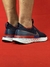 Nike React - Azul e Vermelho na internet