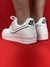 Nike Air Force 1 - Branco e Preto na internet