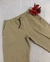 Calça Jogger bege na internet