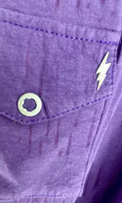 REMERA MANGA LARGA CAPUCHA DEVO - comprar online