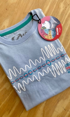 Remera M/c Waves Kids 23 - Rethink Hurlingham