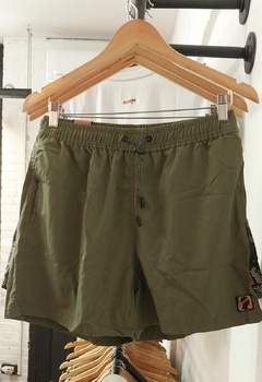 SHORT CLEAN GRIS/VERDE - comprar online
