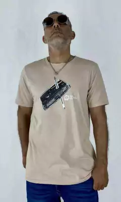 REMERA MC S25 CASSETTE FLOYD
