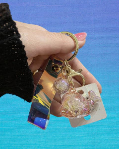 Chaveiro Baleia Brilhante na internet