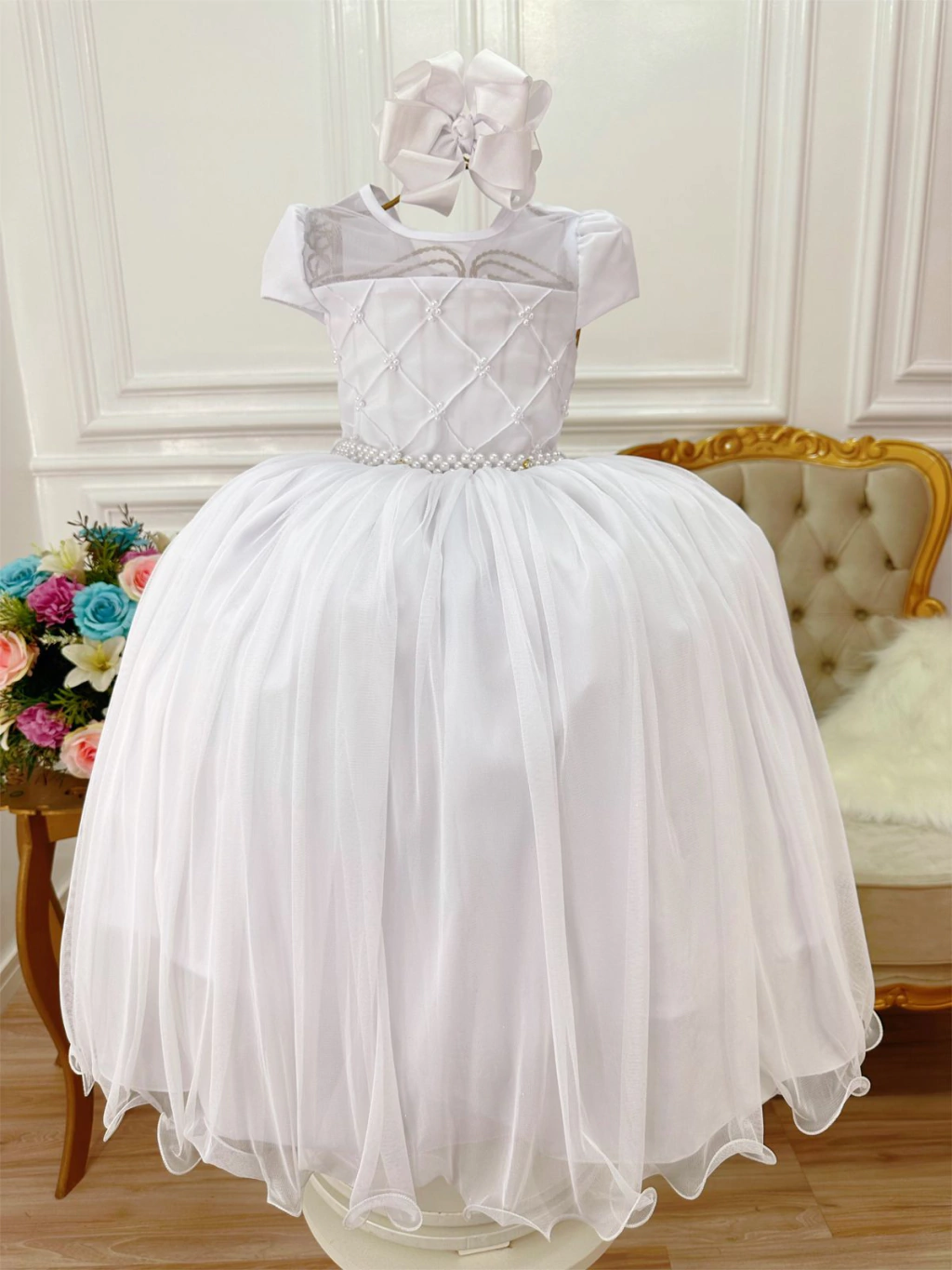 Vestido Infantil Branco Com Busto Nervura e Pérolas Damas