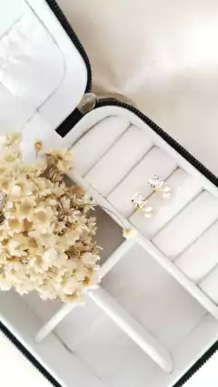 Brinco Pérola com Zircônia Quadrada - Parlandin Semijoias