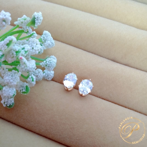 Brinco Zircônia Oval 6x9 mm