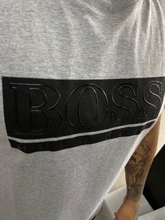 camiseta boss M - comprar online