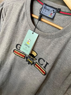 camiseta Gucci G bordado - comprar online
