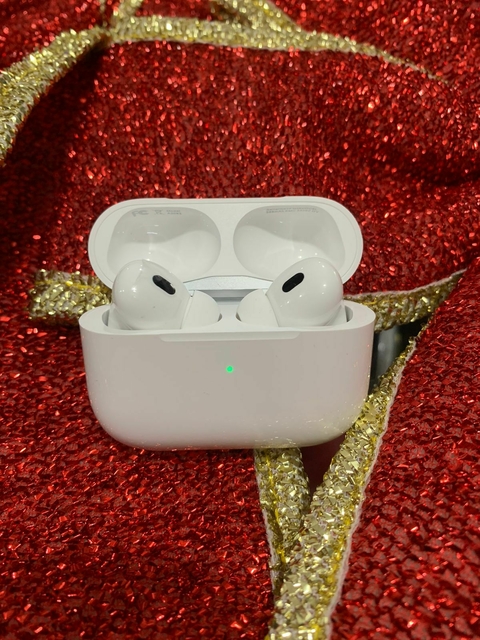 AIRPODS