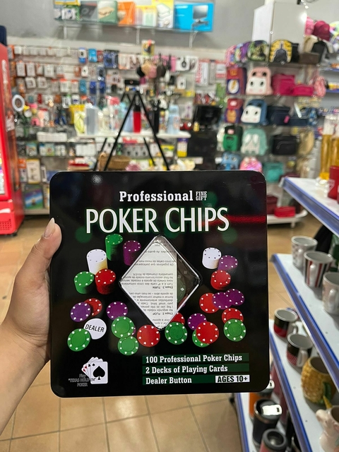 POKER CHIPS