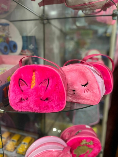 BOLSINHA INFANTIL COM PELINHOS