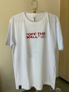 Camiseta Masc Silk Off The Wall - comprar online