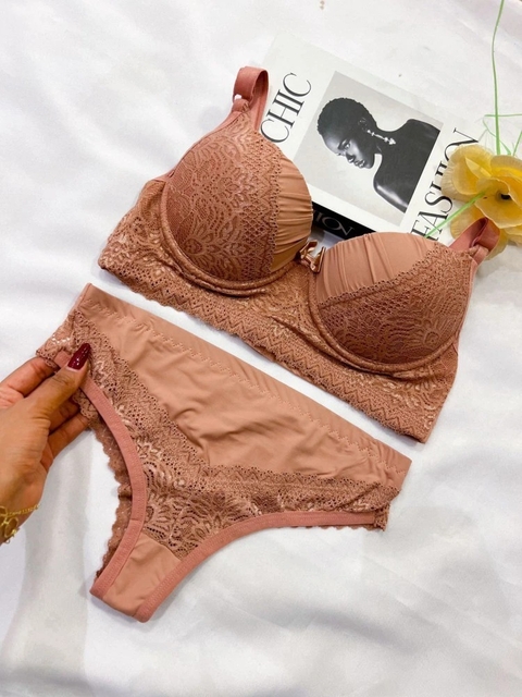 Conjunto Margarida Bojo