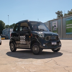 Auto Tito en internet