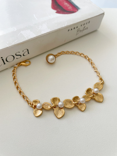 Pulseira Perolas em Petalas na internet