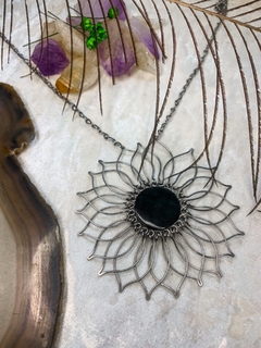 Colar Mandala com Ágata Negra
