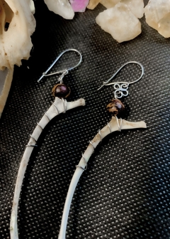 Brinco com Costelas de Garça e Sementes de Açaí - comprar online