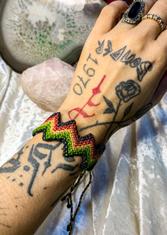 Pulseira de Macramê Caminho dos Incas (ou tornozeleira) na internet