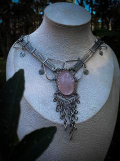 Gargantilha com Quartzo Rosa