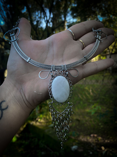 Gargantilha com Quartzo Branco