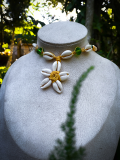 Colar Mandala de Búzios Amarelo - comprar online