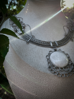 Colar com Quartzo Branco - buy online