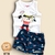 Conjunto de roupa para bebê menino com estampa de gato capitão, incluindo camiseta branca com desenho e shorts azul marinho com âncoras.