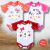 Conjunto de body para bebês com três peças, apresentando estampas divertidas e orelhinhas em diferentes cores.