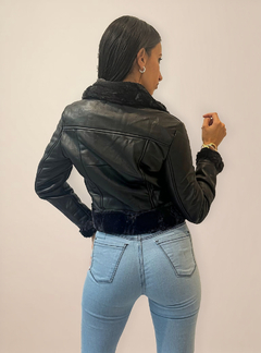 Campera Simil Cuero Ecologico Con Piel Cruzada Corta Mujer