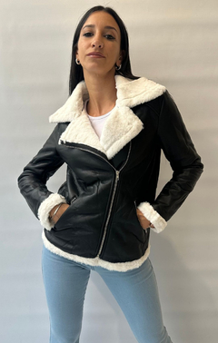 Campera Simil Cuero Ecologico Con Piel Larga Cruzada Mujer