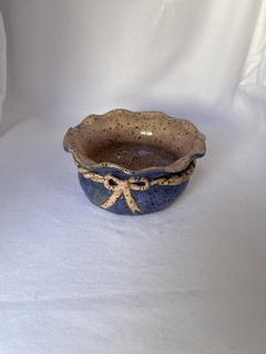 Cumbuquinha para molho em cerâmica, feito à mão.