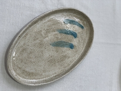 Kit com 1 Travessa e 3 Pratos em ceramica, feito à mão. - loja online