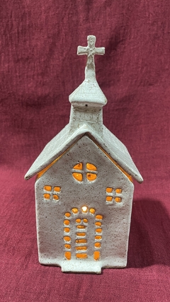 Igreja em cerâmica, feita a mão. - comprar online
