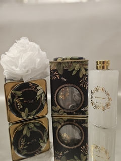 Set esponja de baño con Shower gel en lata en internet