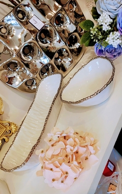 Fuente White Perle | Cerámica blanca - Ribete plata - comprar online