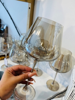 Copa de vino color champagne o mirror - Jossefina Decohome