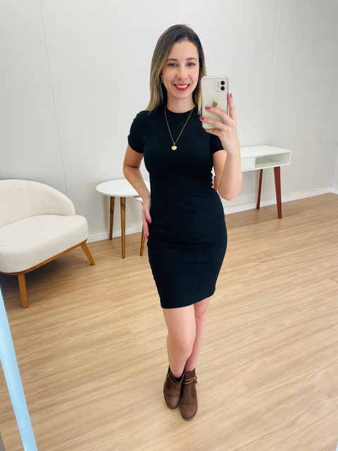 Vestido Básico Manga Curta - comprar online