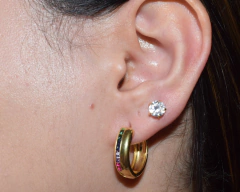 BRINCO ARGOLA MINI CARRE COLOR - comprar online