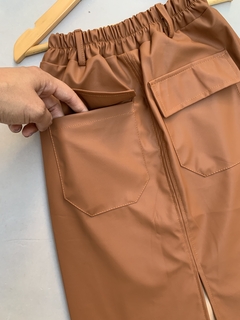 Saia Infantil Eliza Midi Couro eco na internet